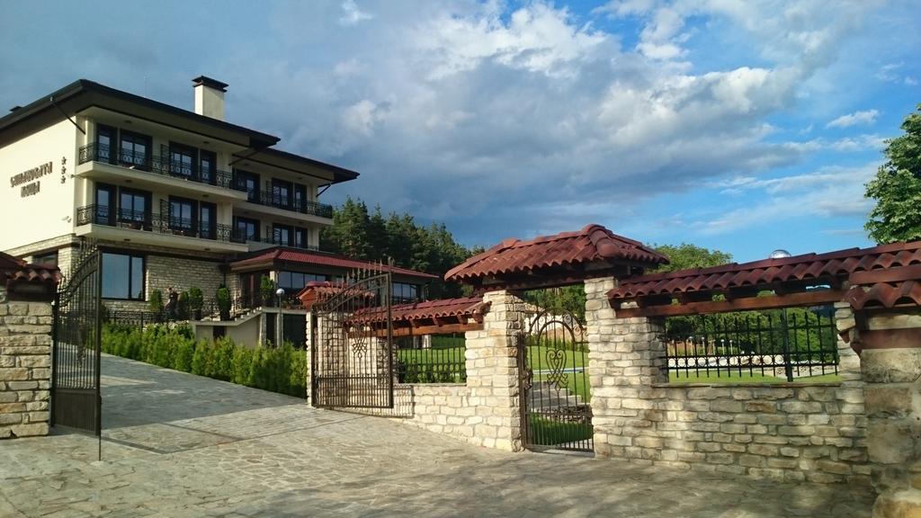 Sinabovite Houses Hotel Badevtsi Exterior photo